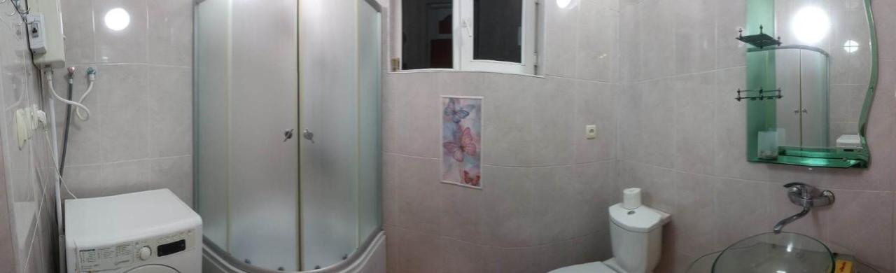 Bis-A Guesthouse Makhinjauri Buitenkant foto