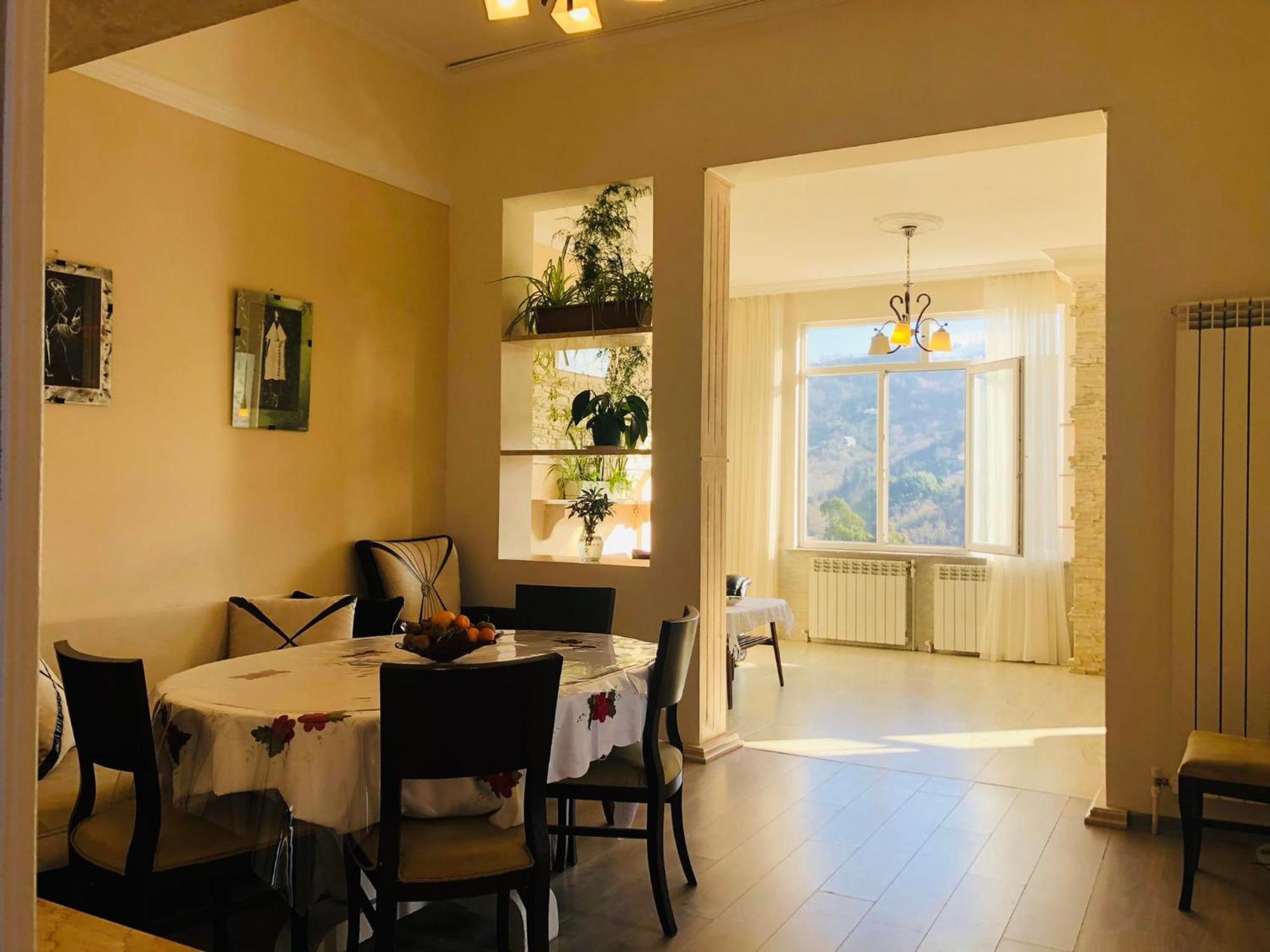 Bis-A Guesthouse Makhinjauri Buitenkant foto