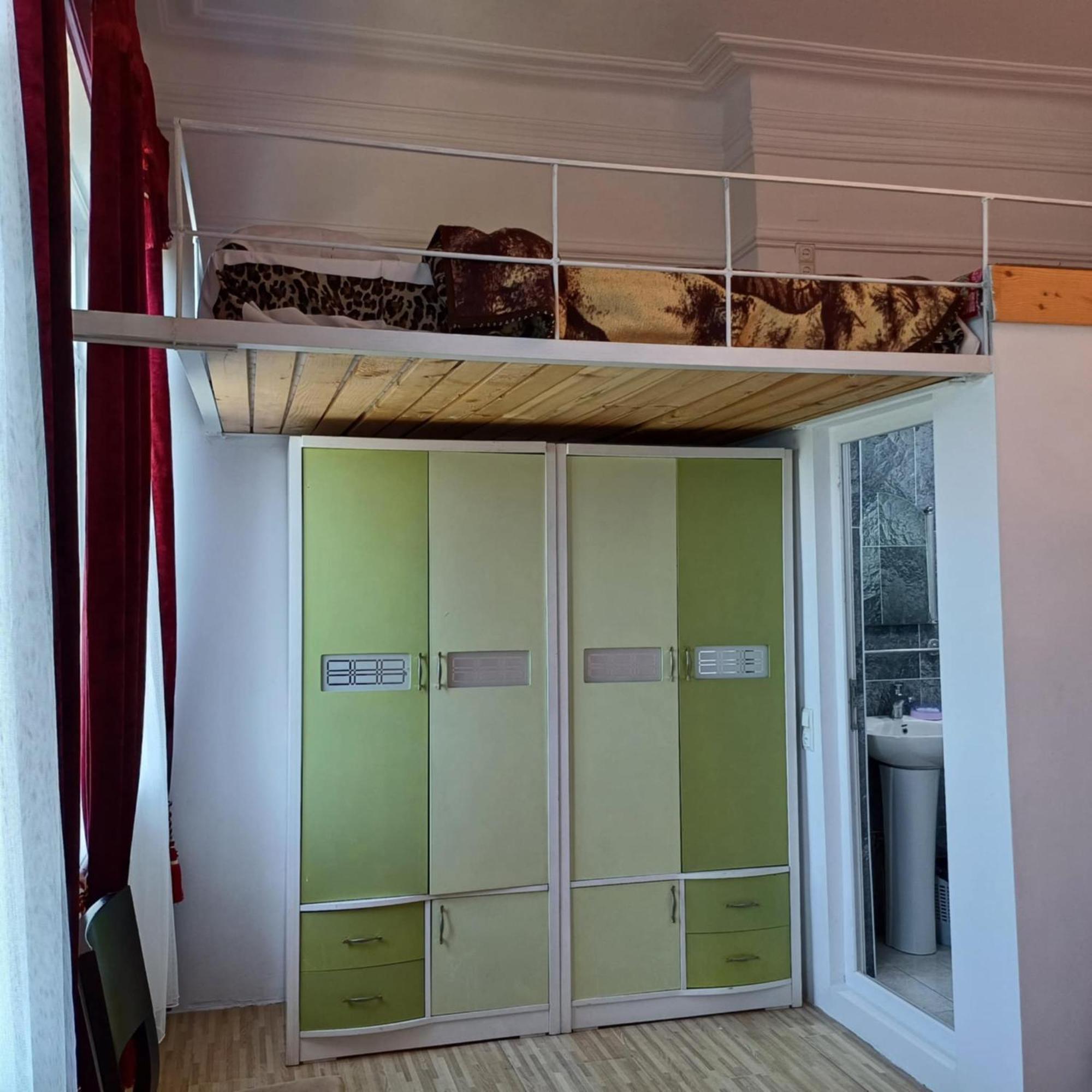 Bis-A Guesthouse Makhinjauri Buitenkant foto
